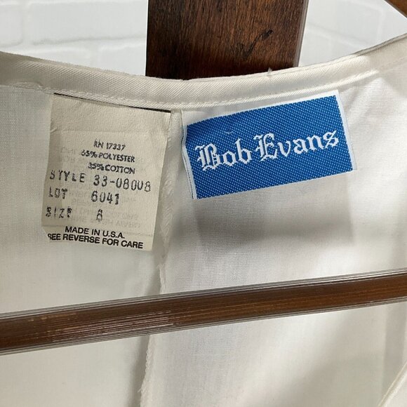 Bob Evans Romper Women 8 White Embroidered Jumpsuit Wide Leg Midi Uniform VTG - Picture 3 of 10